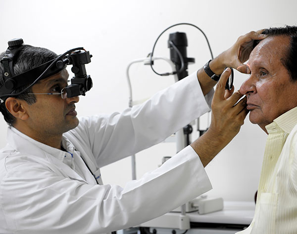 Retinal Detachment (RD) Treatment in Delhi by Synergy Eye Care